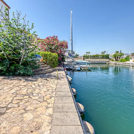 Holiday home Playa By Interhome Empuriabrava