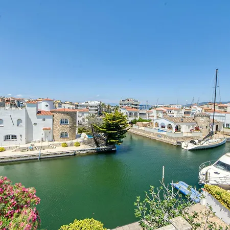 Playa By Interhome * Empuriabrava